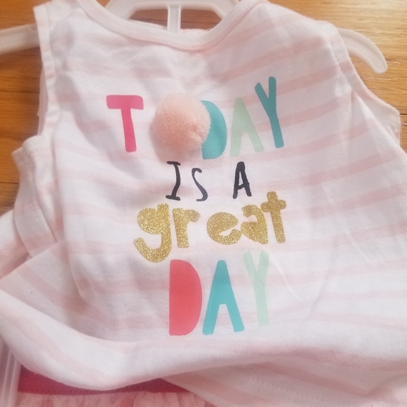 NWT- Carter's Matching Set - - Picture 9 of 16